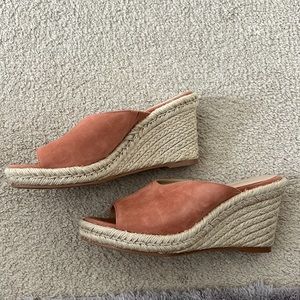 Stuart Weitzman Wedges 7.5